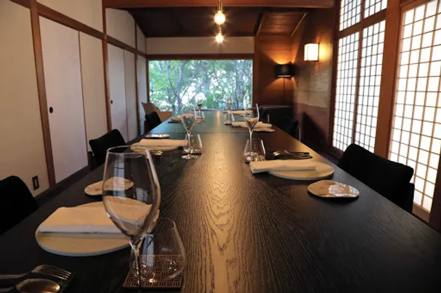 Innovative French WATAHAN