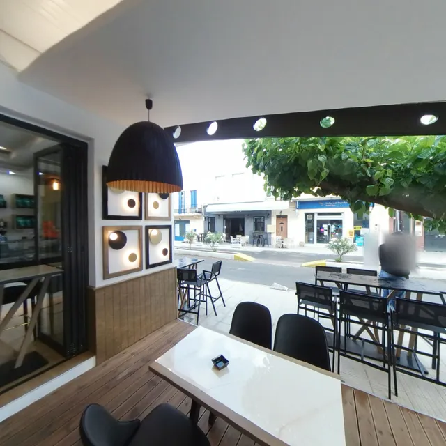 Centro Perama Snack cafe