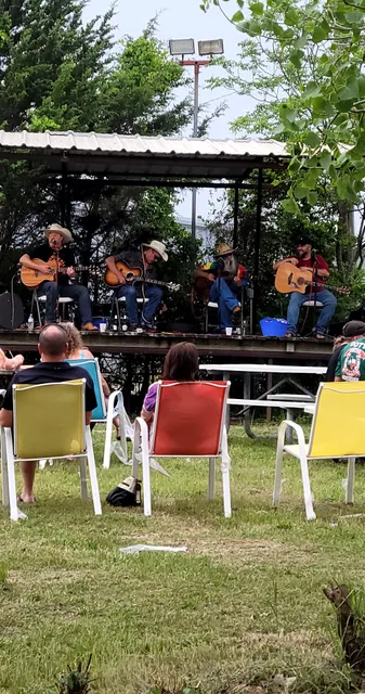 Anchor Up Club & Grill