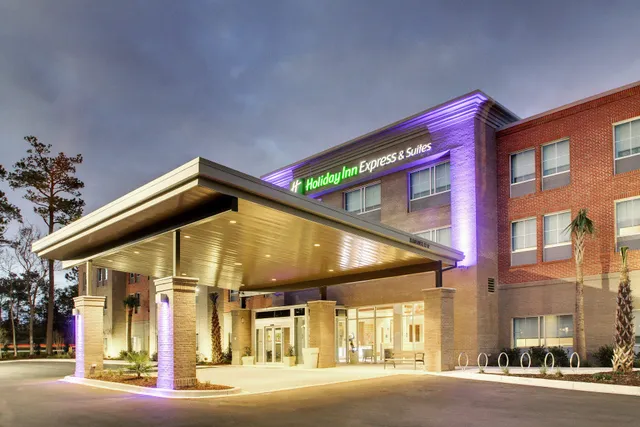 Holiday Inn Express & Suites Charleston NE Mt Pleasant Us17 by IHG