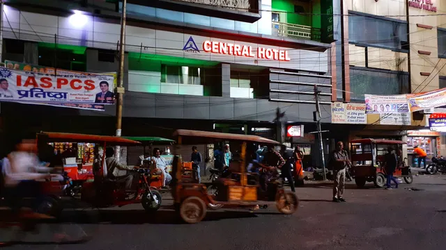 Central Hotel