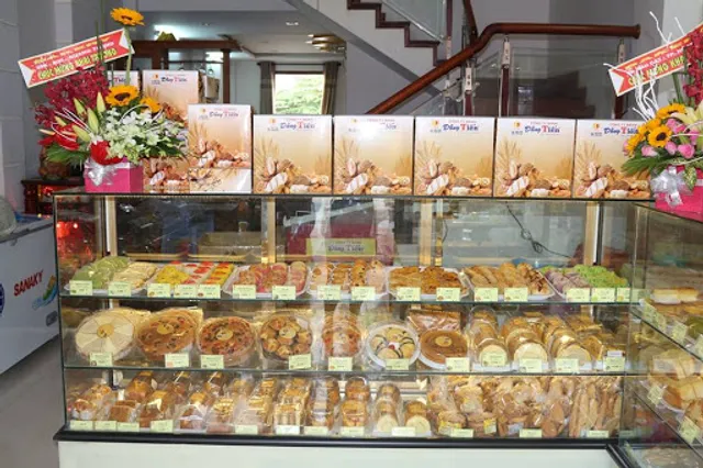 Đồng Tiến Bakery
