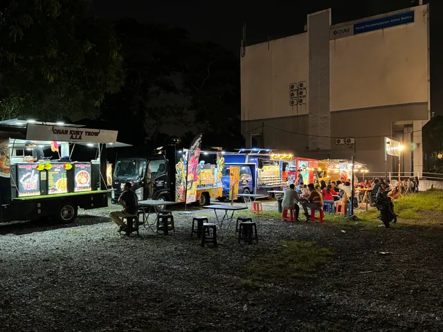 Stulang Foodtruck Park