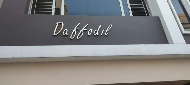 Sai Niwas Luxury Women's PG