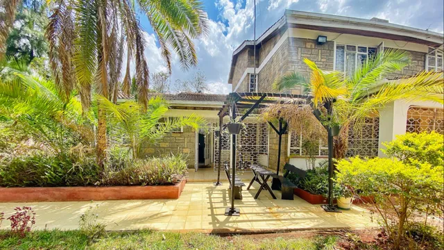 Karen Executive Homestay