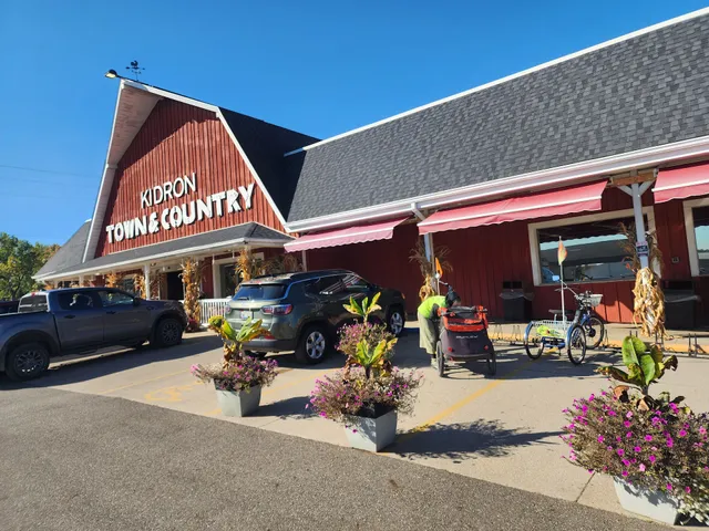 Kidron Town & Country Market
