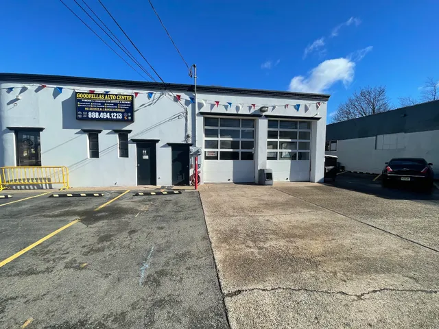 Goodfellas Auto Center LLC