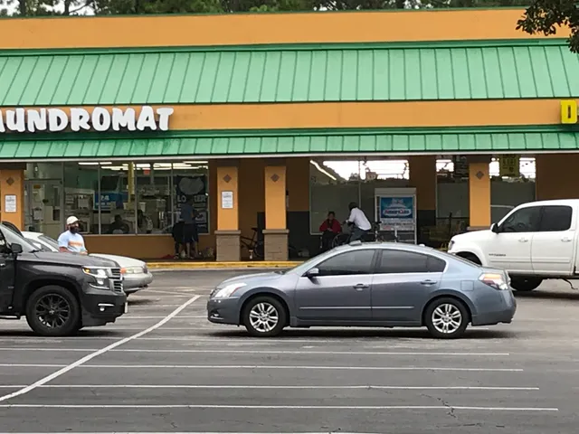 24 Hour Laundry Zone-Amelia Island