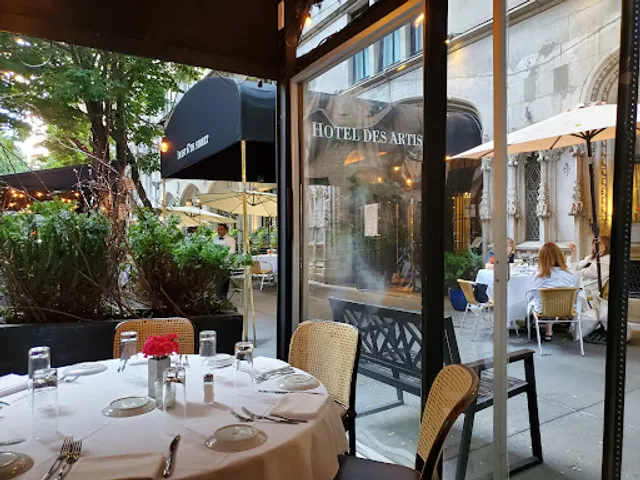 The Leopard at des Artistes