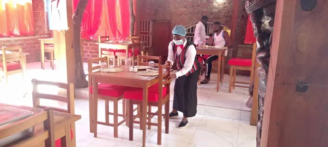 Restaurant Label Foumban