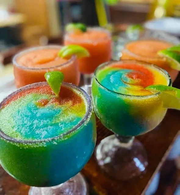 Mis Tres Potrillos Olney