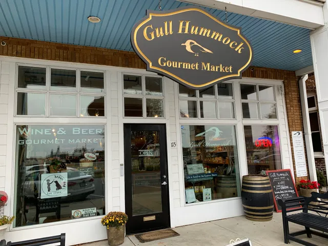Gull Hummock Gourmet Market