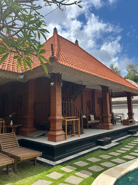 Puri Samana Villas