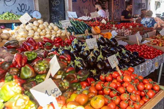 Market Fera O’Luni