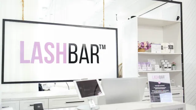 Lashbar Del Sur | San Diego Eyelash extensions and Brows