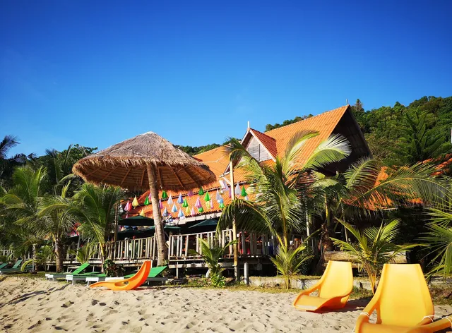 WhiteSandBeach Resort