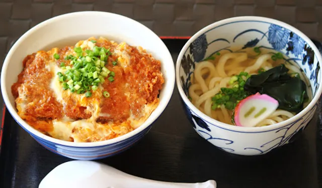 Menfan Shokudo Nishitsuda