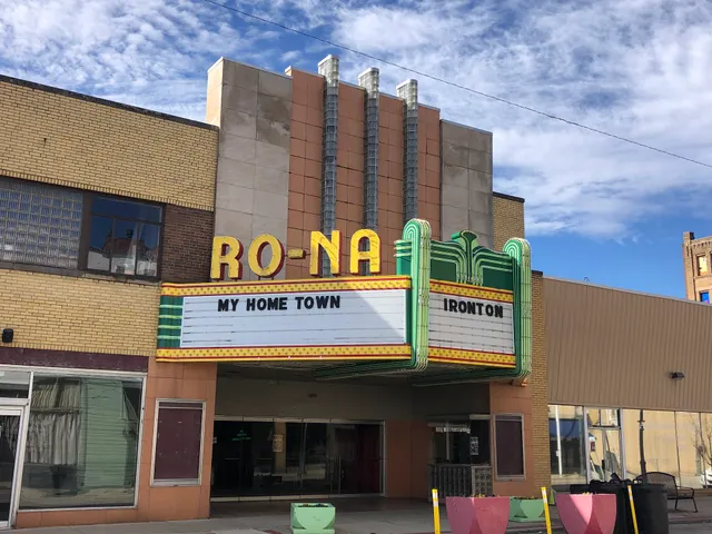 Ro-Na Cultural Center