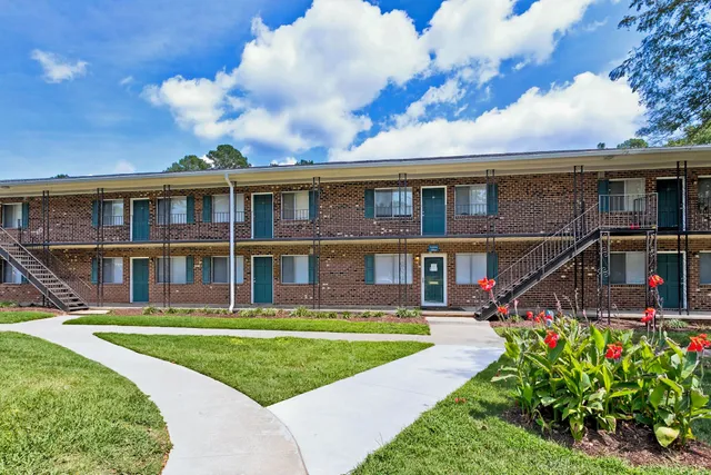 University Lake Apartments