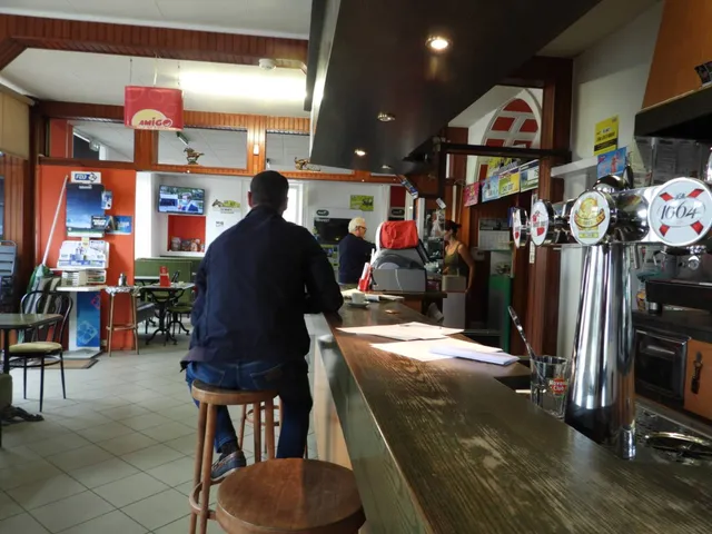 Bar tabac Hotel restaurant pmu fdj