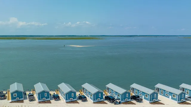 BluFin Bungalows & Marina