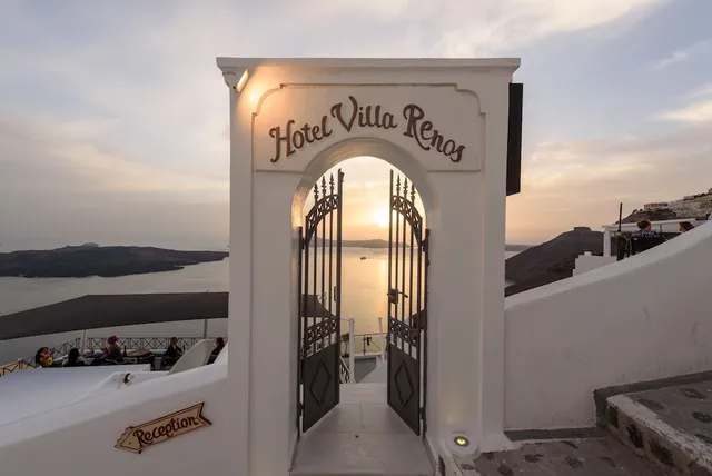 Villa Renos Hotel