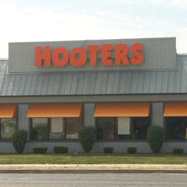 Hooters
