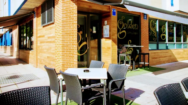 Golden Café y Copas