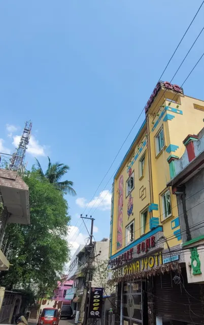 HOTEL GYANA JYOTI COMFORT ZONE