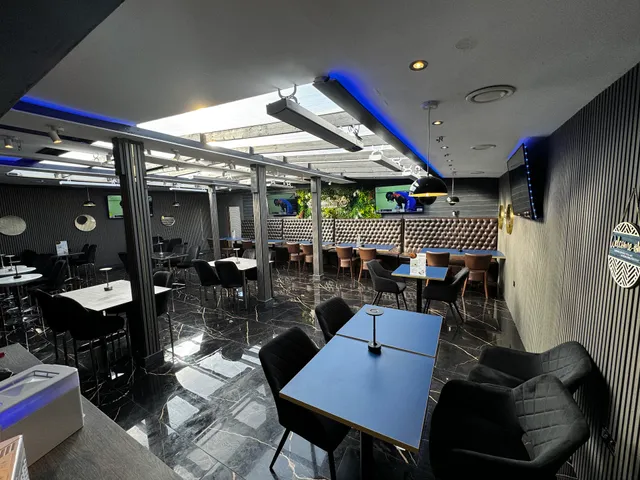 Ombre Grill & Lounge