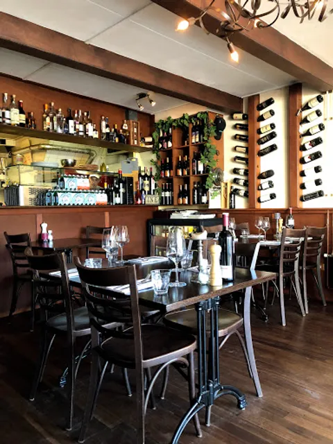 Cucina Italiana 'Mezzaluna'