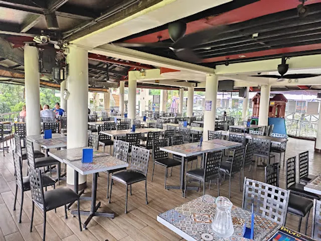 Padi's Point Sumulong Branch