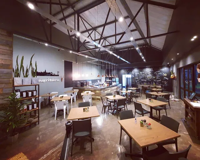 The Daily Coffee Café - Willowbridge Village