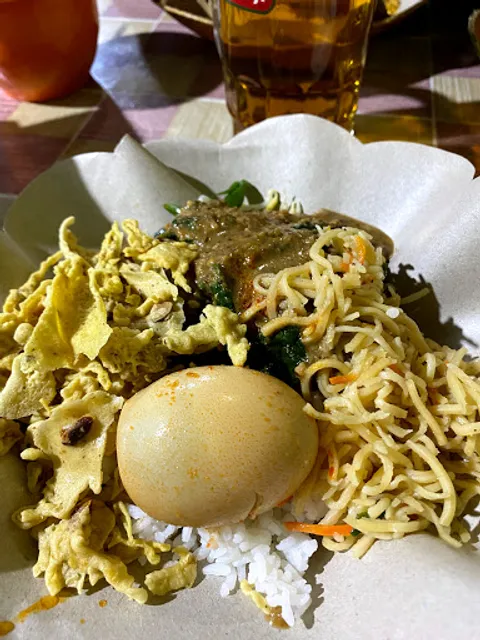 Nasi Kuning 76