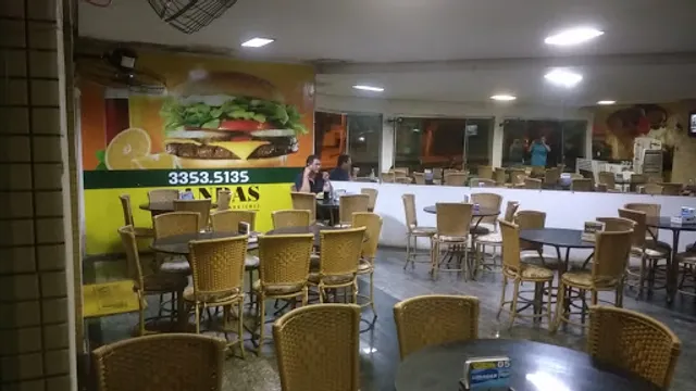 Dandas Pizzaria e Sanduicheria