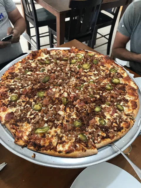 Las Baja. Pizzas, Burguers & Wings