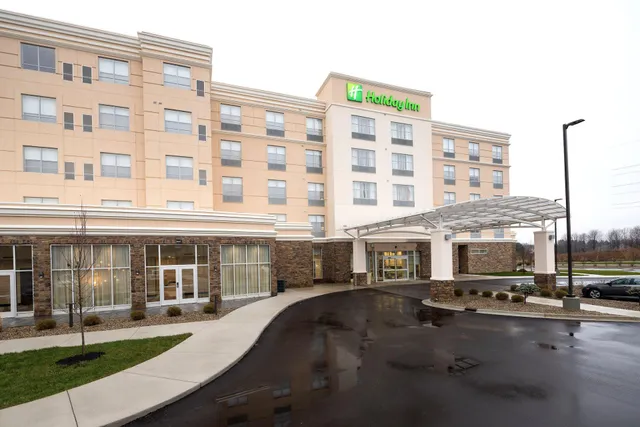 Holiday Inn & Suites Detroit - Troy by IHG