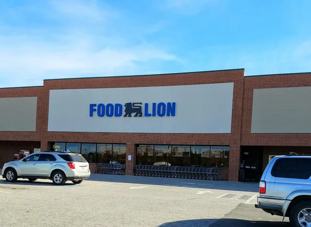 Franklinton Square Shopping Center