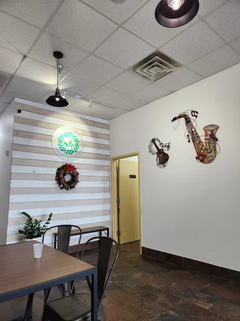 The Teahouse: Bubble Tea, Coffee, Smoothies