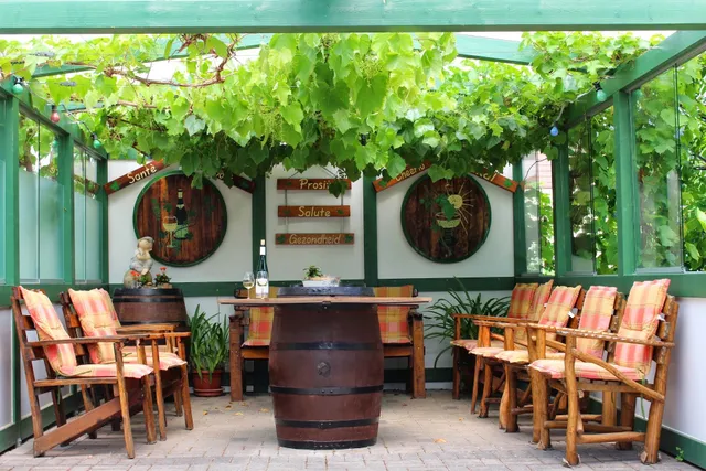 Wine & Guest House Lentes