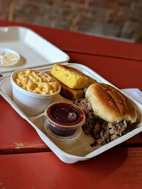 Eli's BBQ ​- Findlay