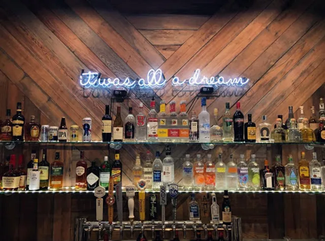 The Mark Bar & Grill