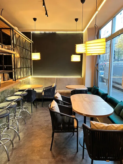 Narumi Sushi & Japanische Küche