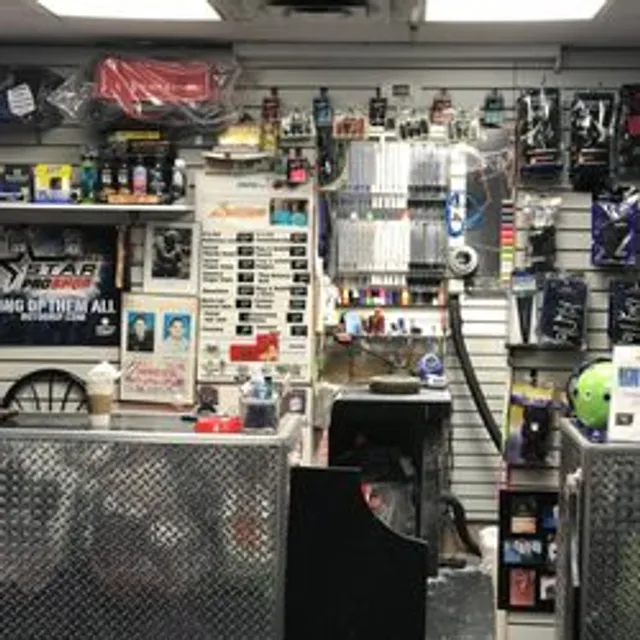 Tommy Delutz Jr Bowling Pro-Shop