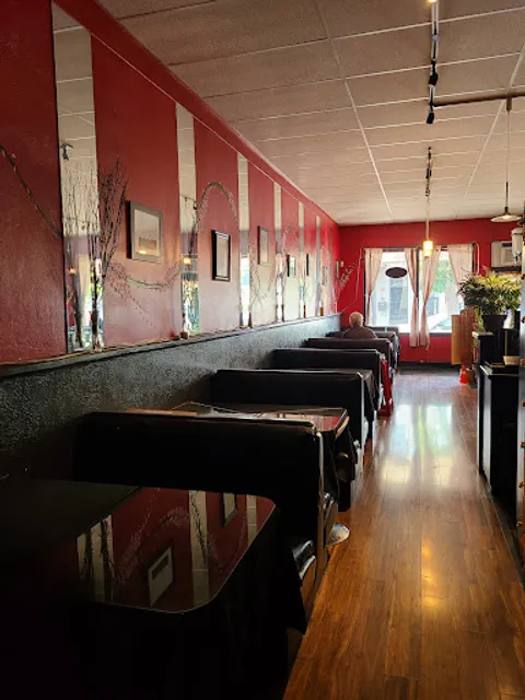 Royal Barge Thai Cuisine