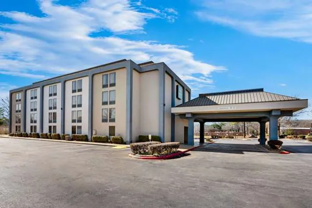 Quality Inn & Suites North Little Rock
