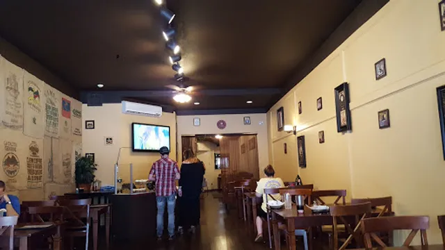 Socials Cafe & Catering LLC