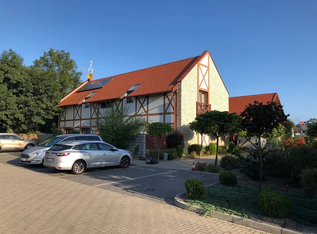 Hotel & Restauracja " Hotel Legnicki "