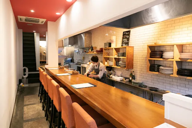 Petit Poisson - A Bouillabaisse&Seafood Restaurant