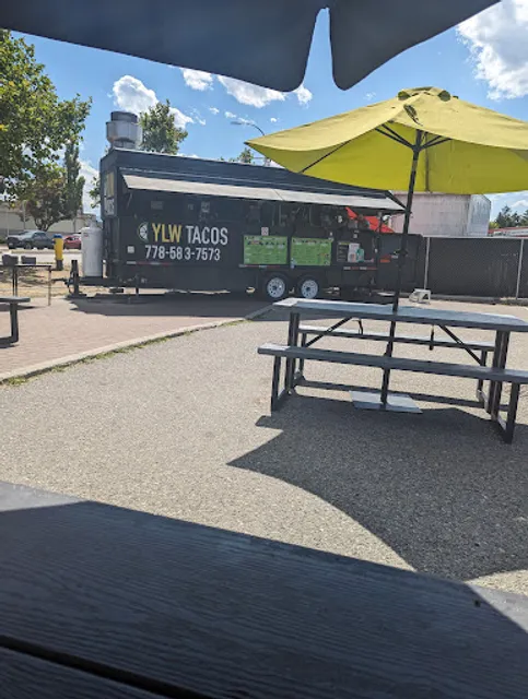 YLW Tacos